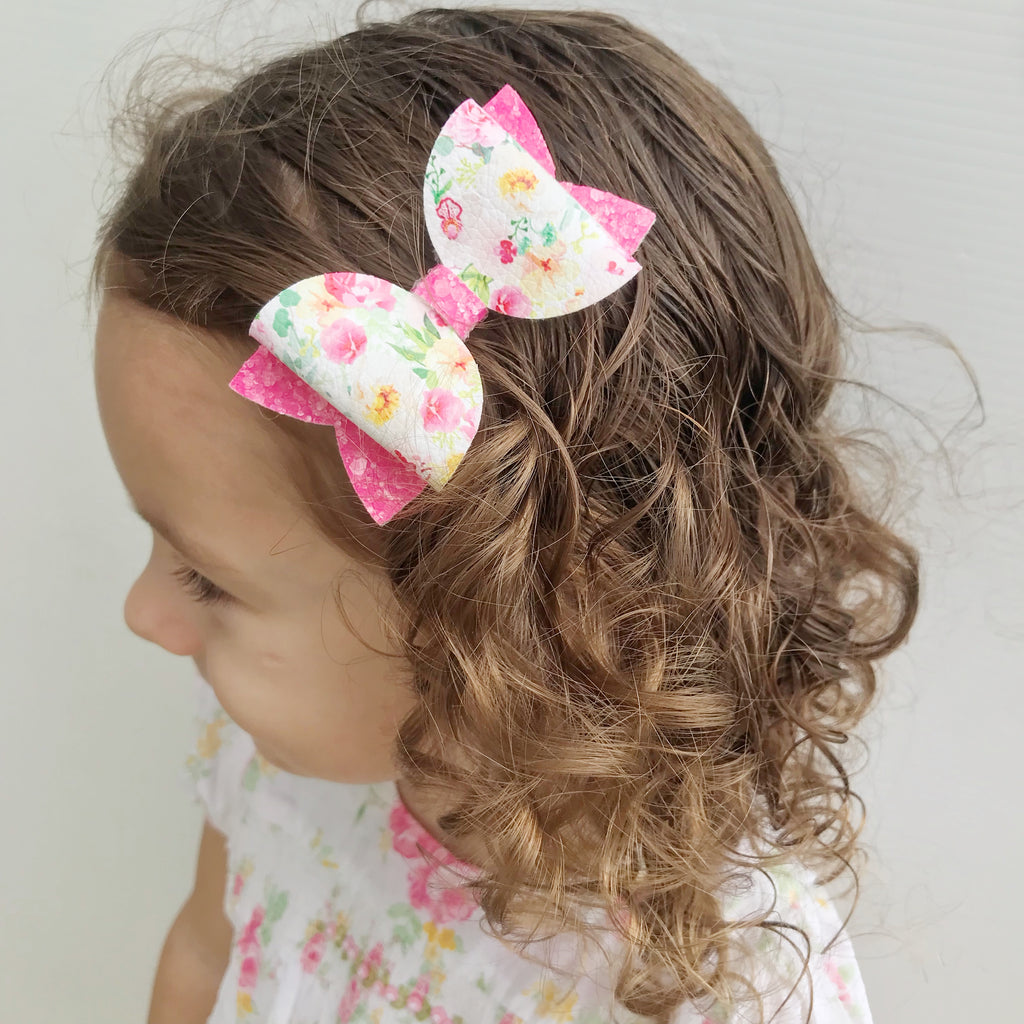 Caitlin Bow